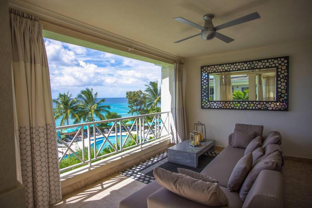 Designer Penthouse - Stunning Property With Amazing Views Saint James Exteriér fotografie